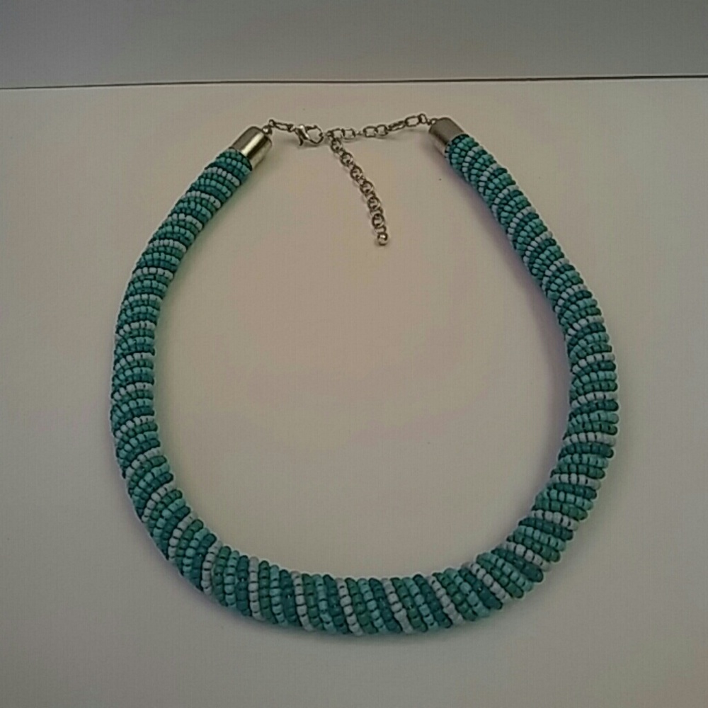 Retro 1950s Beaded Necklace - Picture 1 of 2